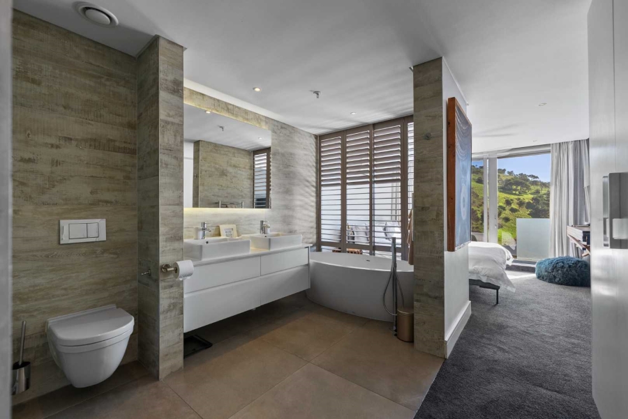2 Bedroom Property for Sale in De Waterkant Western Cape